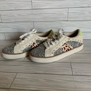 Crown Vintage Cream and Green Sneakers